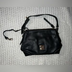 VINTAGE-90’s-small-leather-hobo handbag-Dooney&Bourke-Black leather-